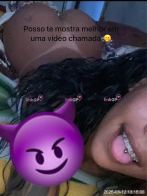 Ninfetinha Safada Que Se Mostra Todinha Na Web E Adora...