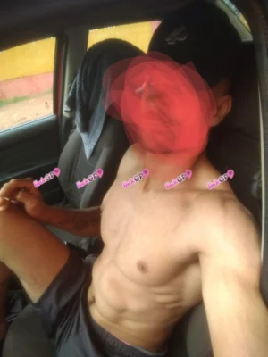 Um Garoto De 34 Anos Com Atendimento Em Brasília.