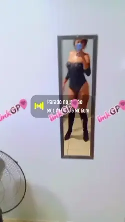 Magrinha Bela em Roupas Curtas e Meias Longas - Garota de Programa em Inocência (MS)