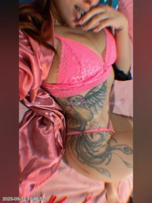 Ruiva Gringa E Tatuada Te Esperando Ao Vivo Pra Um...