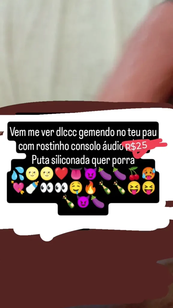 Loira Gostosa Testa Máquina de Sexo Potente – Pauzão Enfia com Tudo na Safada!