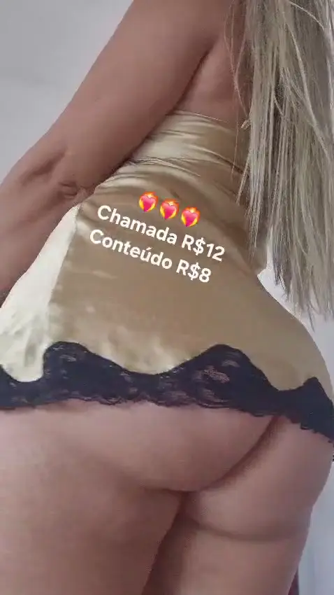 Loira Gostosa de Pijama Exibindo Bunda Grande em Vídeo Caseiro - Sexo Virtual a Partir de R$12 + Conteúdos Quentes R$8